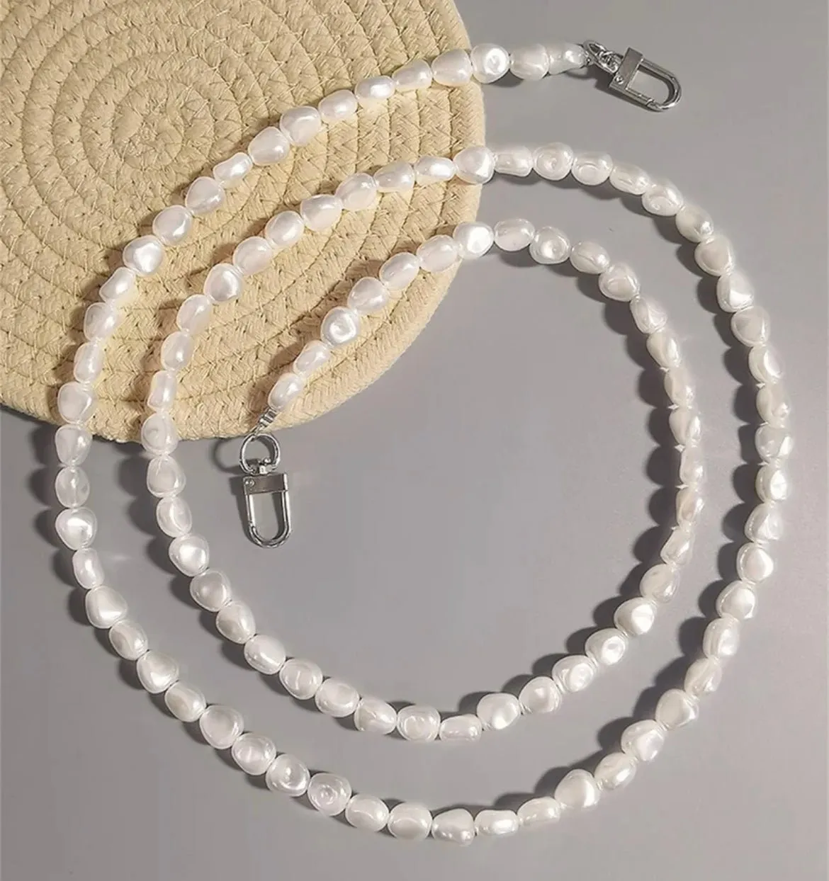 Luxury Pearl Iphone crossbody lanyard